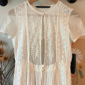 Lace Patterned Maxi Wrap